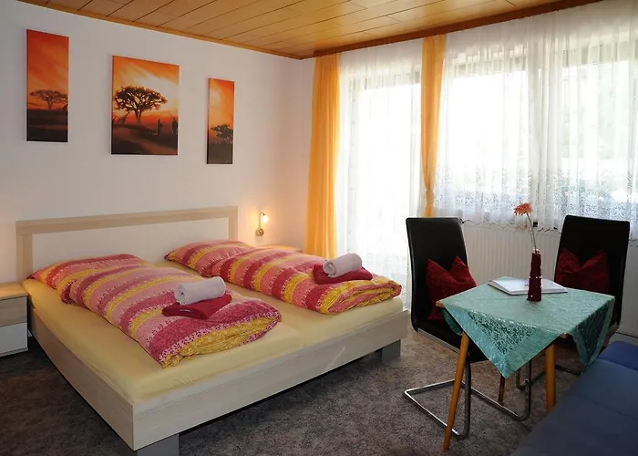 Haus Stuttgart Oda ve Kahvaltı 3*