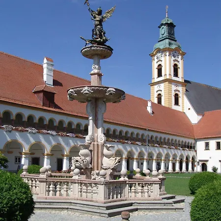 Haus Stuttgart Panzió 3*